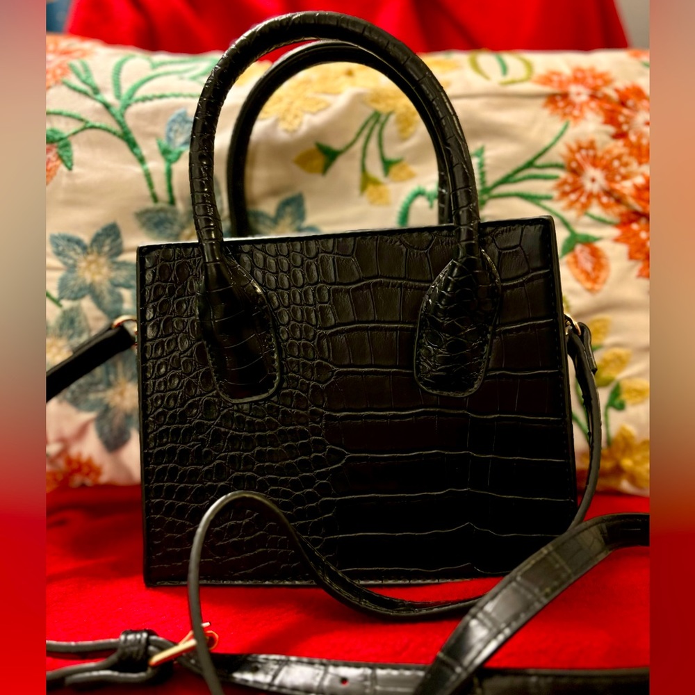 Sportsgirl small satchel crossbody purse. Faux Leather Crocodile. NWOT